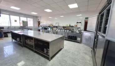 Amplitud en este local