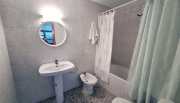 Voll ausgestattete Badezimmer in diesen Häusern