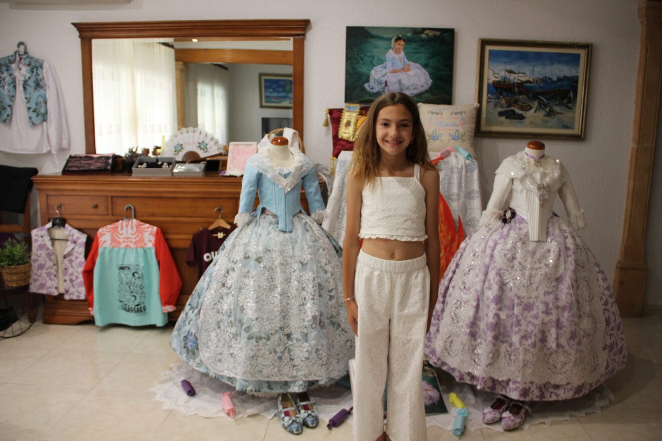 Claudia, Kinderkönigin von Foguera 2024 (2)