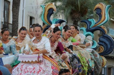 Desfile de Carrozas 75 aniversario Fogueres (27)