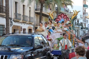 Desfile de Carrozas 75 aniversario Fogueres (32)