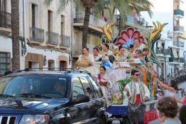 Desfile de Carrozas 75 aniversario Fogueres (32)