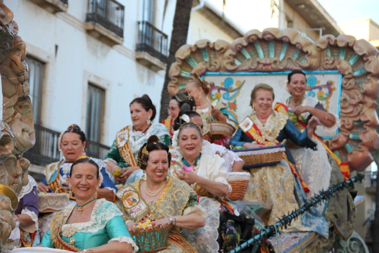 Desfile de Carrozas 75 aniversario Fogueres (61)