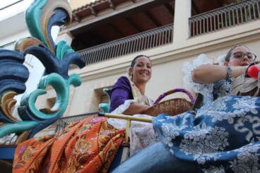Desfile de Carrozas 75 aniversario Fogueres (88)