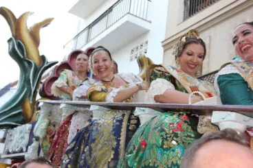 Desfile de Carrozas 75 aniversario Fogueres (92)