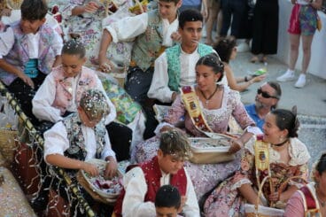 Desfile de Carrozas Fogueres Xàbia 2024 (146)