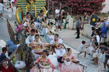 Desfile de Carrozas Fogueres Xàbia 2024 (163)