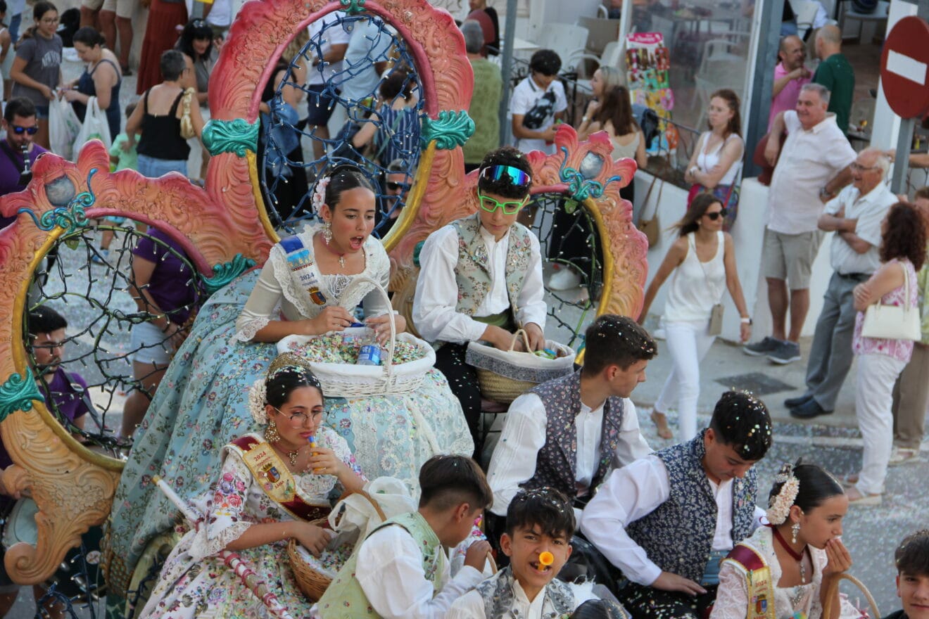 Desfile de Carrozas Fogueres Xàbia 2024 (173)