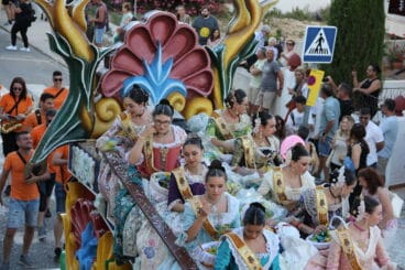 Desfile de Carrozas Fogueres Xàbia 2024 (178)