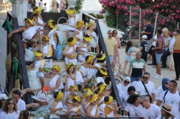 Desfile de Carrozas Fogueres Xàbia 2024 (2)