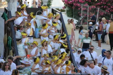 Desfile de Carrozas Fogueres Xàbia 2024 (2)