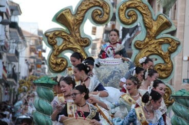Desfile de Carrozas Fogueres Xàbia 2024 (216)