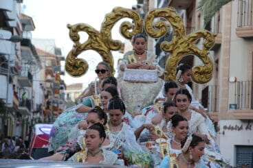 Desfile de Carrozas Fogueres Xàbia 2024 (226)