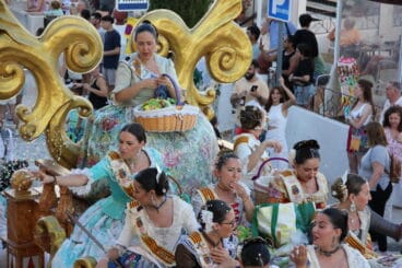 Desfile de Carrozas Fogueres Xàbia 2024 (28)