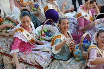 Desfile de Carrozas Fogueres Xàbia 2024 (42)