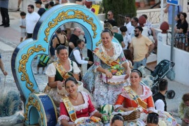 Desfile de Carrozas Fogueres Xàbia 2024 (46)