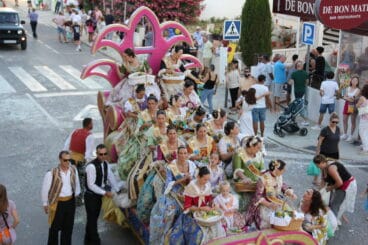 Desfile de Carrozas Fogueres Xàbia 2024 (52)