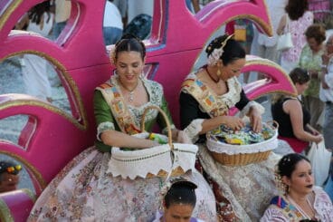 Desfile de Carrozas Fogueres Xàbia 2024 (54)