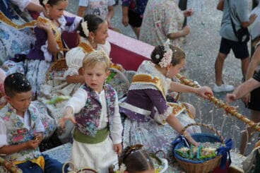 Desfile de Carrozas Fogueres Xàbia 2024 (80)