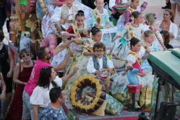 Desfile de Carrozas Fogueres Xàbia 2024 (94)