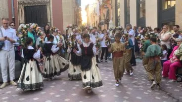 Escolares de Xàbia participan en les danses del Corpus 2024 (16)