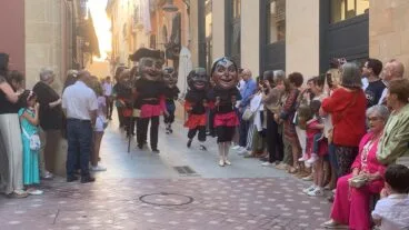 Escolares de Xàbia participan en les danses del Corpus 2024 (2)