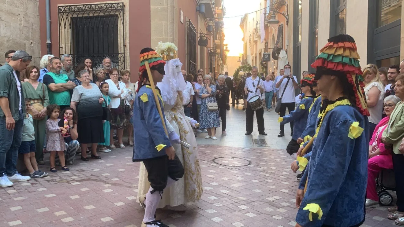 Escolares de Xàbia participan en les danses del Corpus 2024 (20)