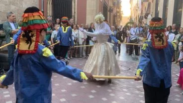 Escolares de Xàbia participan en les danses del Corpus 2024 (21)