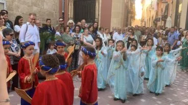 Escolares de Xàbia participan en les danses del Corpus 2024 (9)