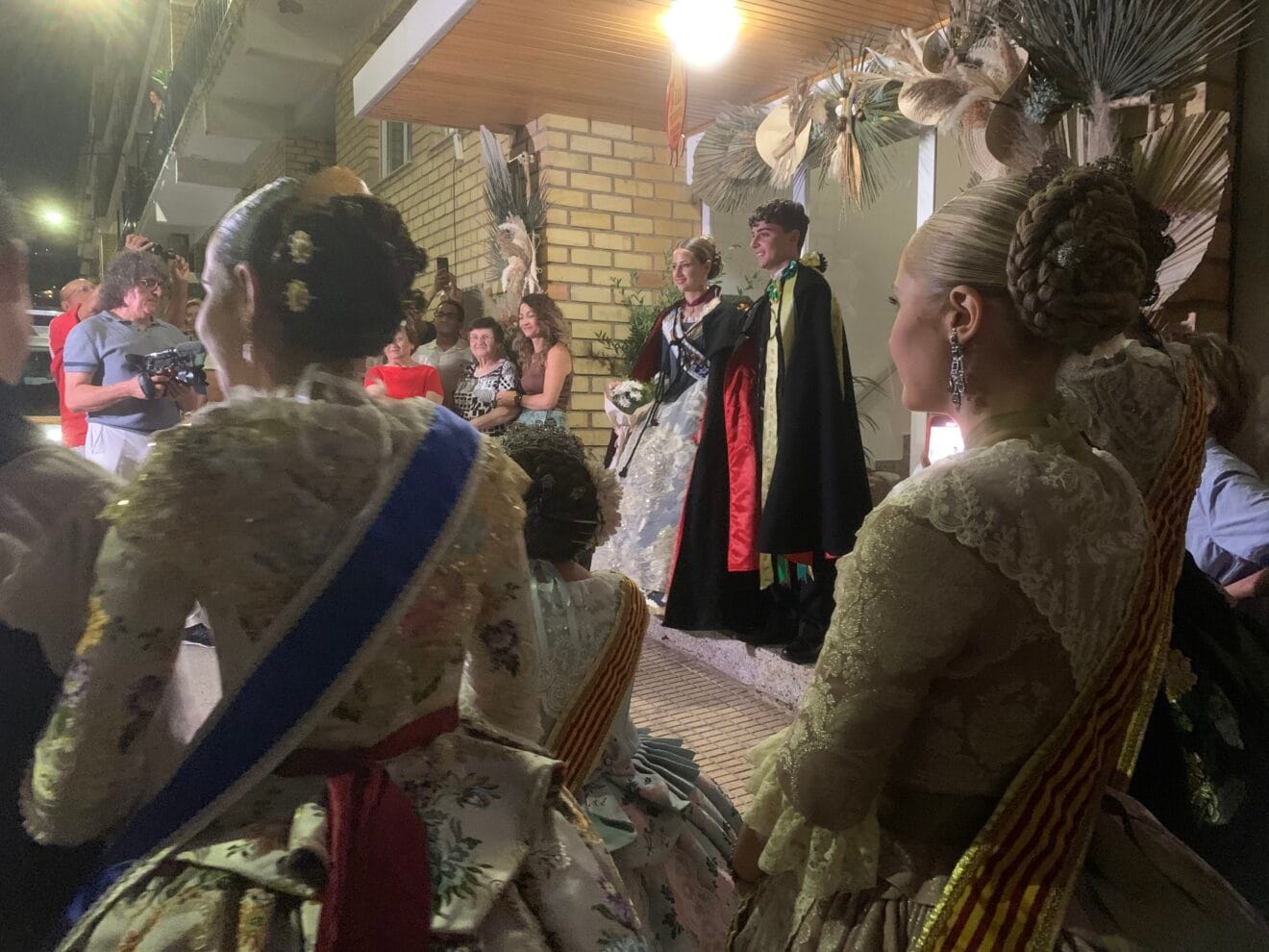 Serenata de la Tuna de Xàbia a Reina, damas y presidentes