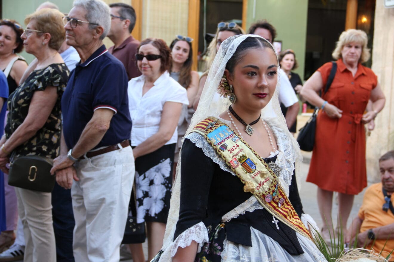 Ofrenda 75 aniversario de Fogueres de Sant Joan Xàbia (10)