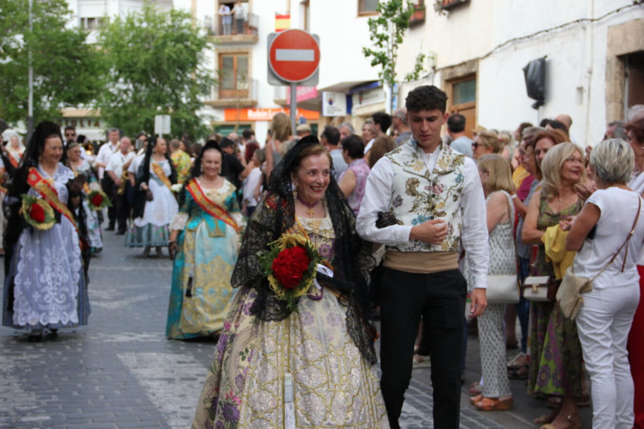 Ofrenda 75 aniversario de Fogueres de Sant Joan Xàbia (137)