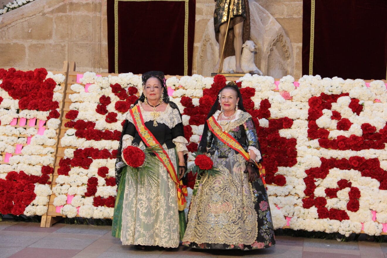 Ofrenda 75 aniversario de Fogueres de Sant Joan Xàbia (367)