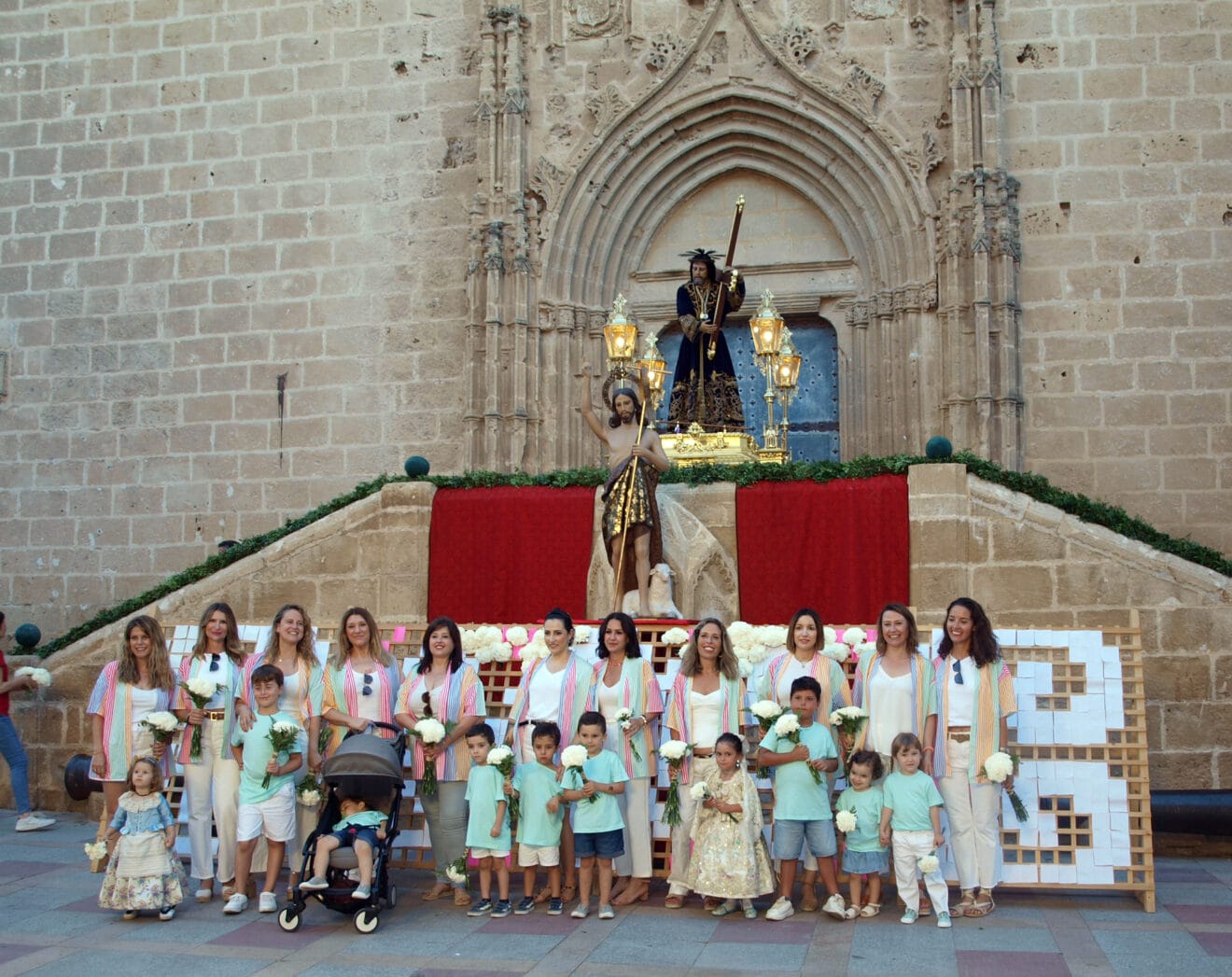 Ofrenda de Flores Fogueres Sant Joan 2024 (35)