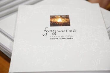 Cover des Buches von Fogueres, 75 ans de festa