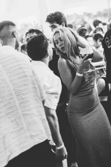 Ester Expósito se deja ver por segunda vez en una discoteca de Xàbia (1)