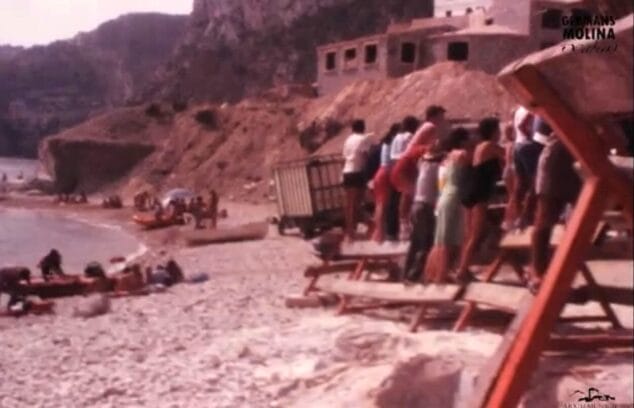 Imagen: Recinto taurino en la Cala de la Barraca en 1985