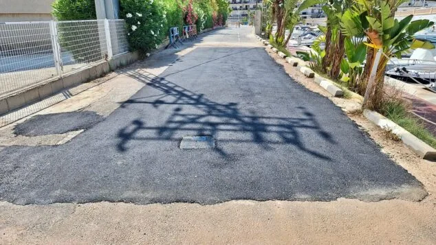 Imagen: Tramo del vial cortado por la rotura ya reparado