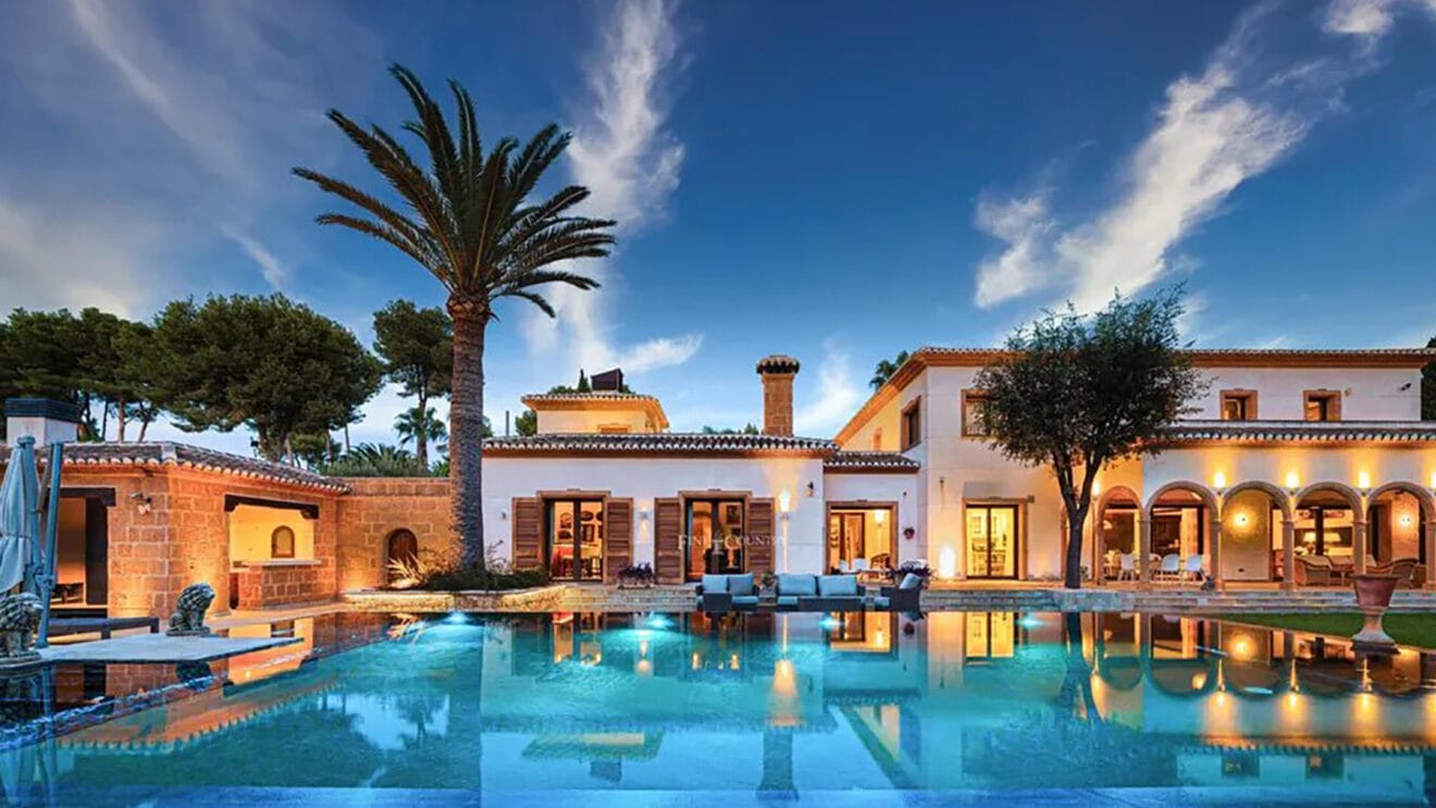 Villa de estilo mediterráneo. dest