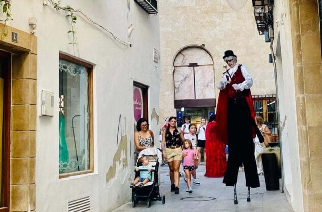 Imagen: Espectáculo itinerante de Sorollius Xàbia 2024