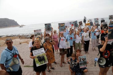 Manifestación antitaurina en Xàbia (12)