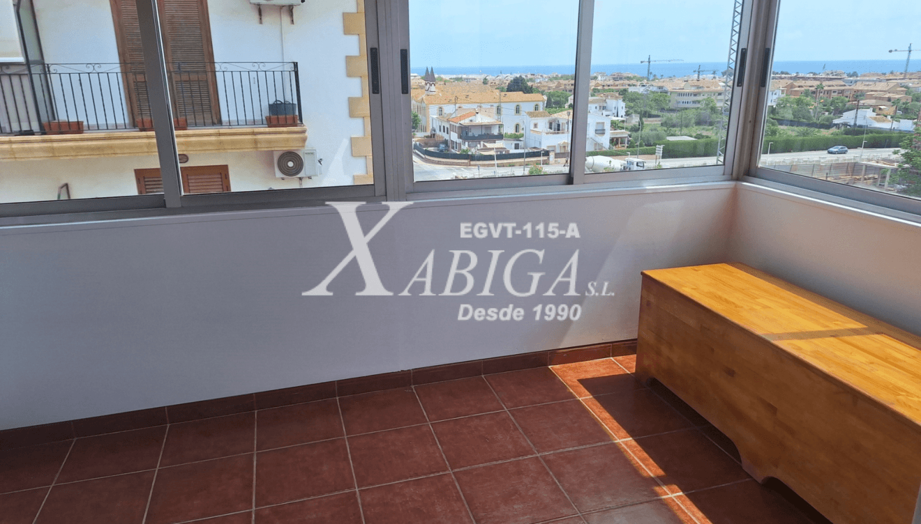 Su posición en una esquina te ofrece vistas panorámicas