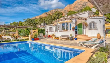 Villa exclusiva en Jávea ubicada en una zona privilegiada del Montgó