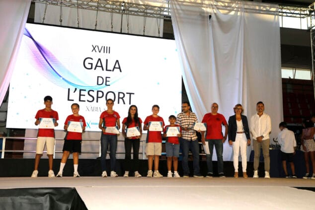Imagen: Deportistas galardonados de tenis mesa en la XVIII Gala de l'esport Xàbia