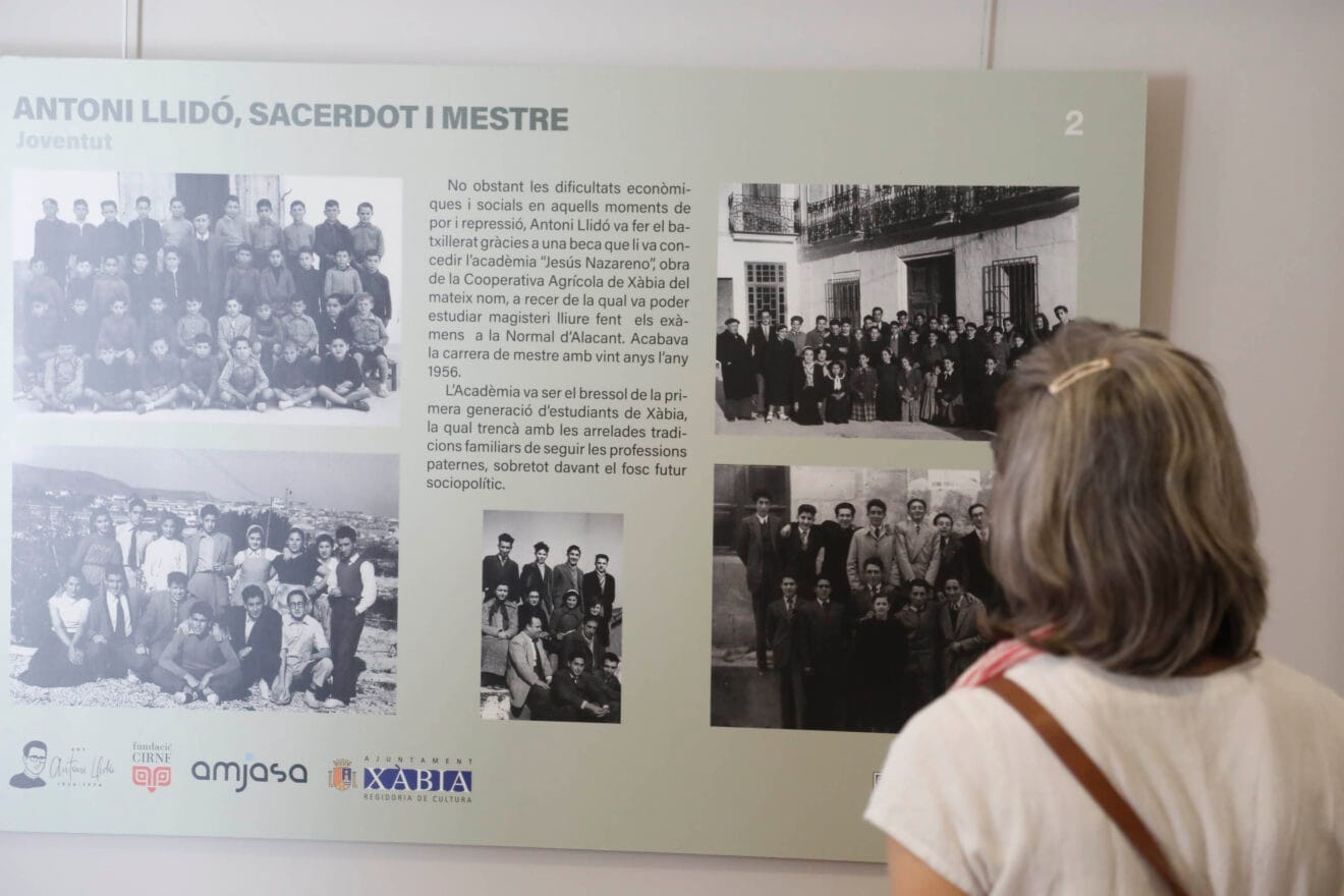 Inauguración de la exposición de Antoni Llidó en la Fundación Cirne de Xàbia (34)