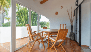 Verglaste Naya zum Genießen im Winter