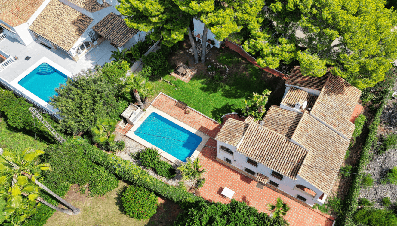 Piscina privada en tu chalet del Tosalet