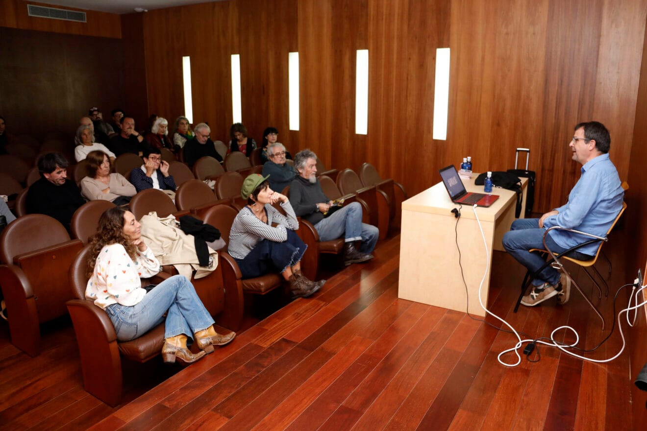 Presentación de Fotolibros en el Festival Ojos Rojos de Xàbia