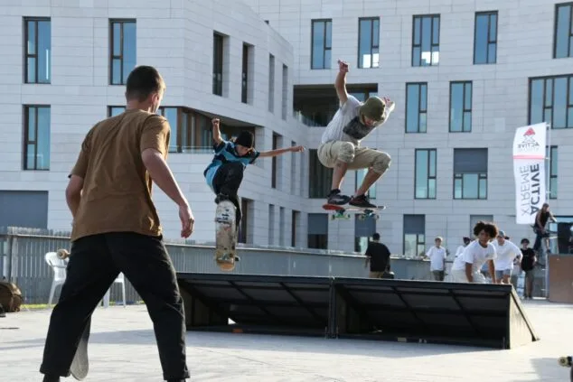 Imagen: Skaters durante una edición anterior de skateboarding en Xàbia