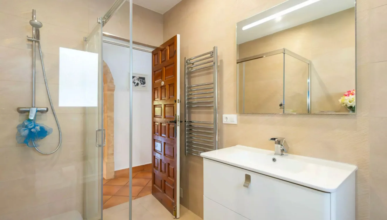 Baños completos y funcionales